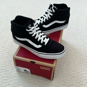 Vans Ward Hi Size 8.5